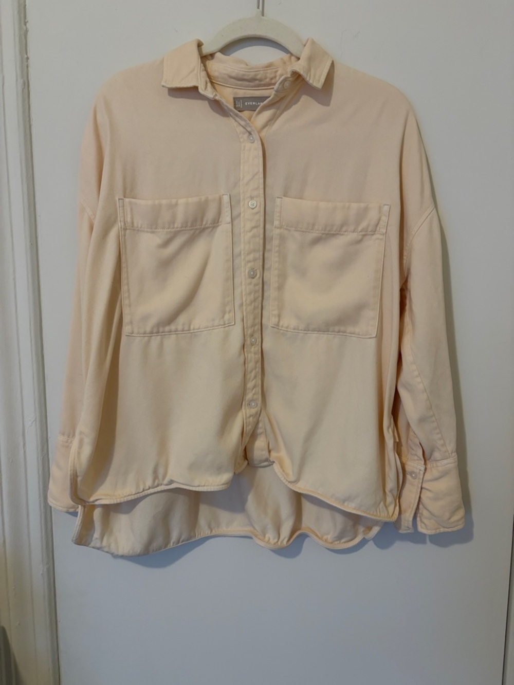 Women’s Size Small Everlane Tencel The Boxy Overshirt in Buttersoft